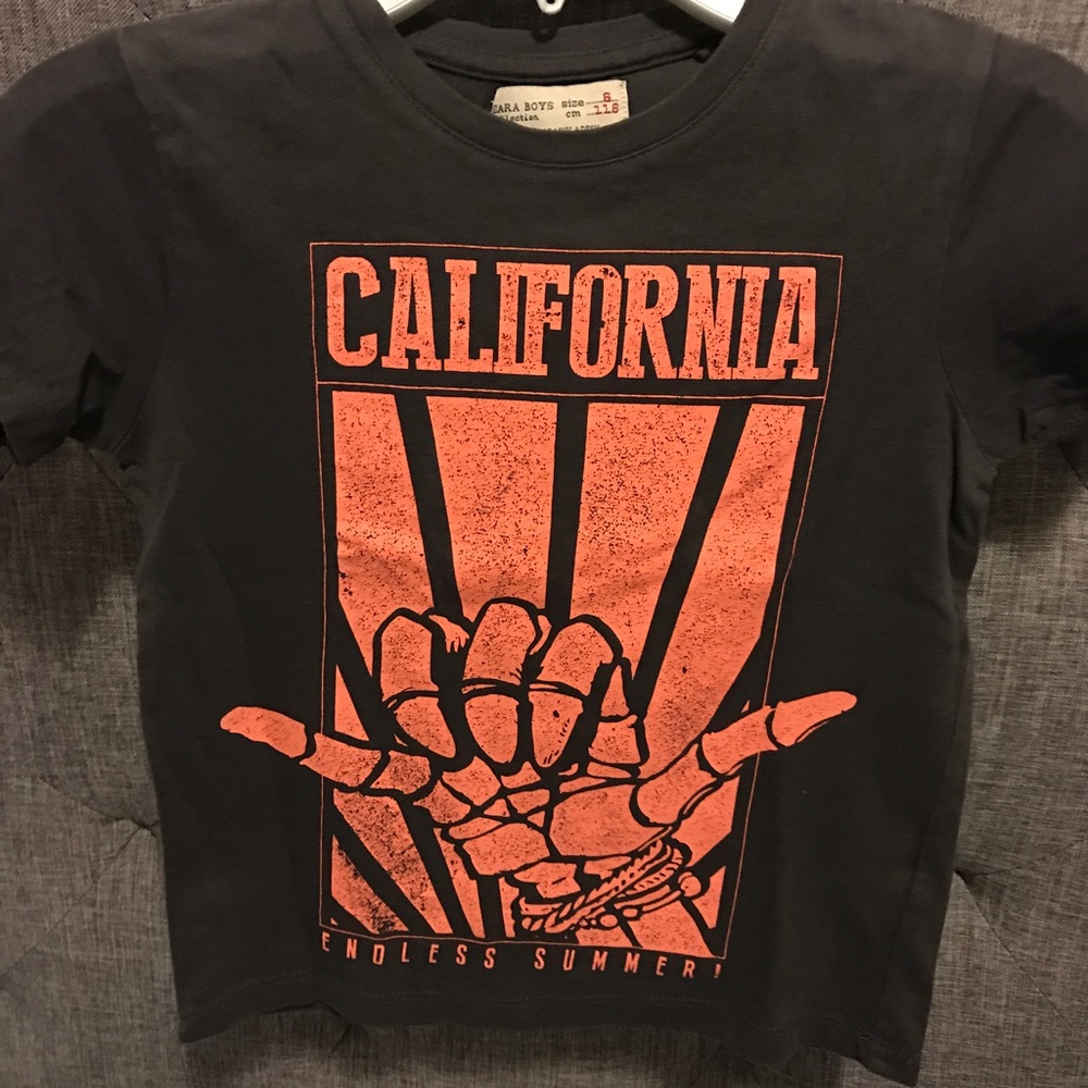 2 Graphics t-shirts